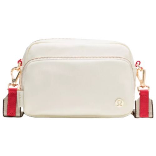 Lululemon 2L Everywhere Crossbody Bag